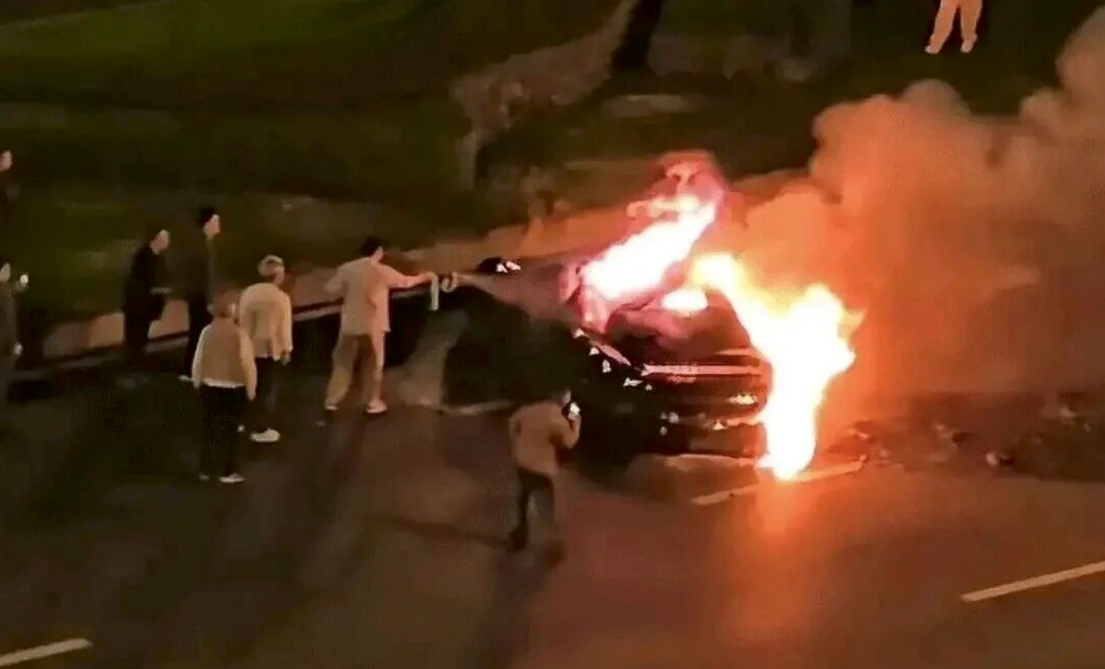 Xiaomi’s stock drops after fatal SU7 Ultra EV crash